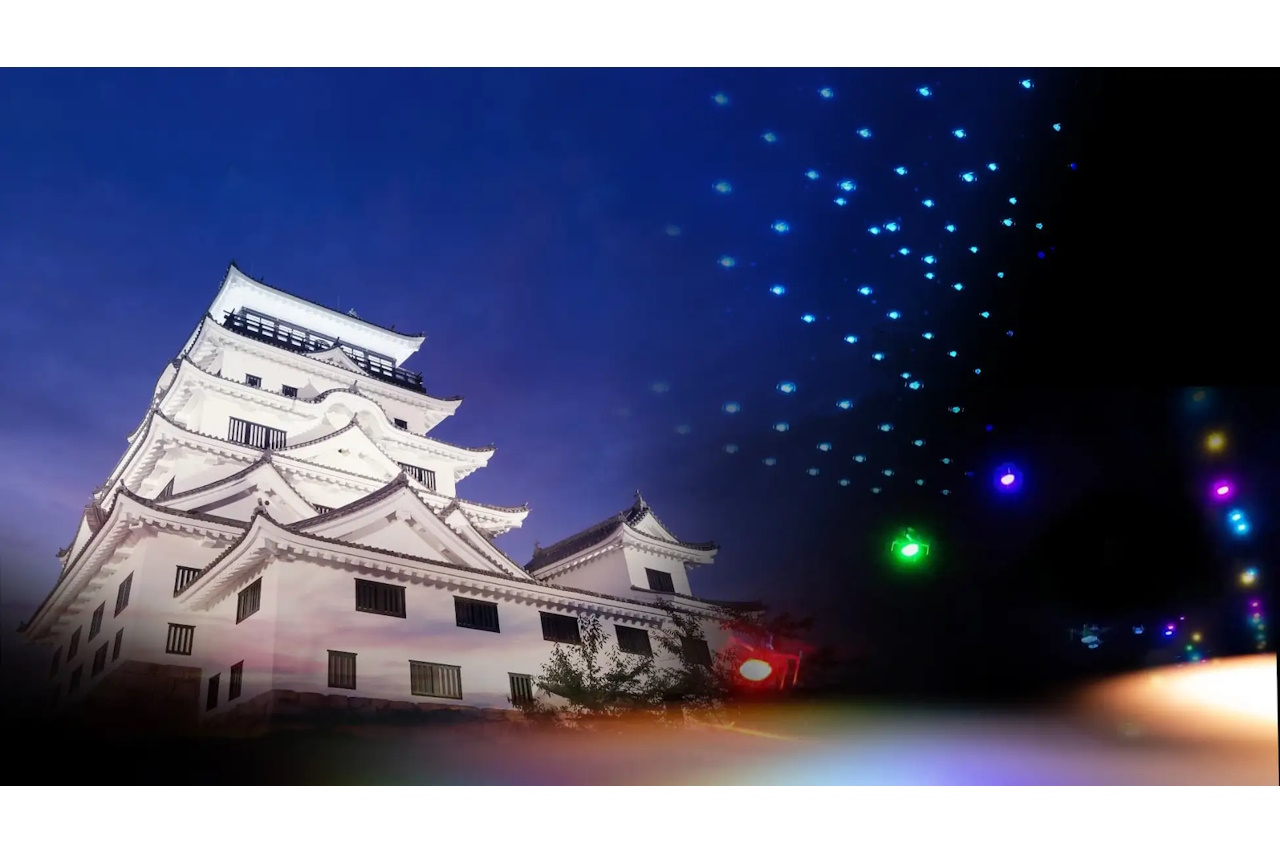 城とドローンショーの融合、福山城で初のドローンショーが8月23日の『福山城築城記念祝祭イベント』にて開催